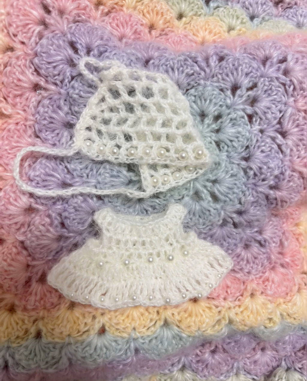Handmade Crochet Doll Clothes 2-Piece Set for Pop Mart Crybaby Vinyl Plush Pendant, Cute Knit Dress & Hairpin Accessories (DOLL NOT INCLUDED), Red & Teal